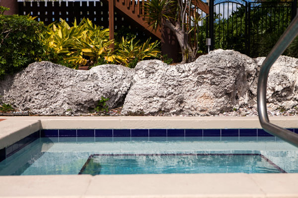 florida-spa-remodel-coping